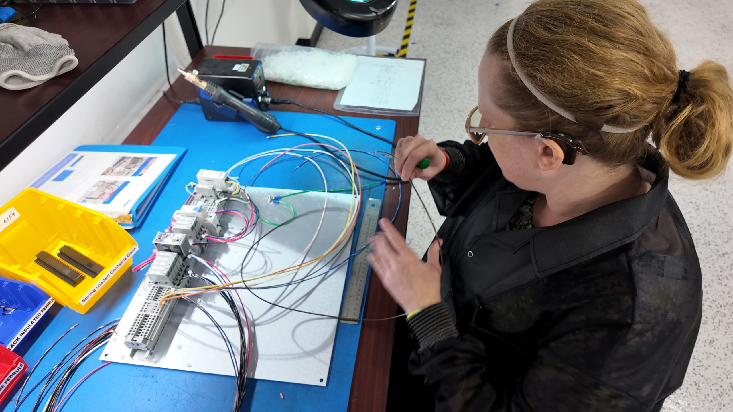 Build-to-print and schematic-driven assemblies<br />
