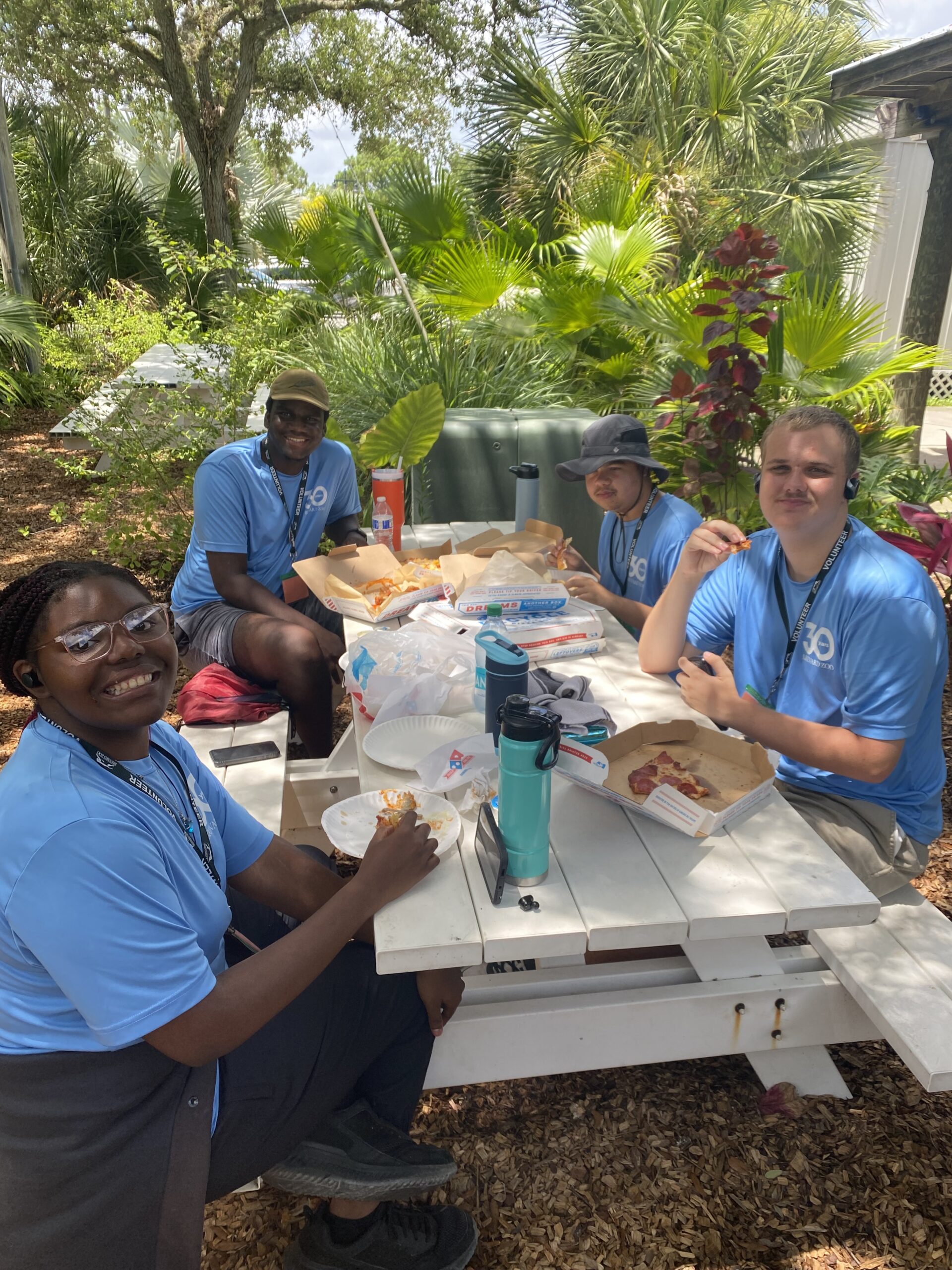 WBLE Learn to Earn Youth Program students Celebrating with Pizza at the Brevard Zoo.